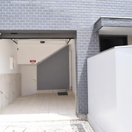 Saint Victor House Будинок відпочинку Брага